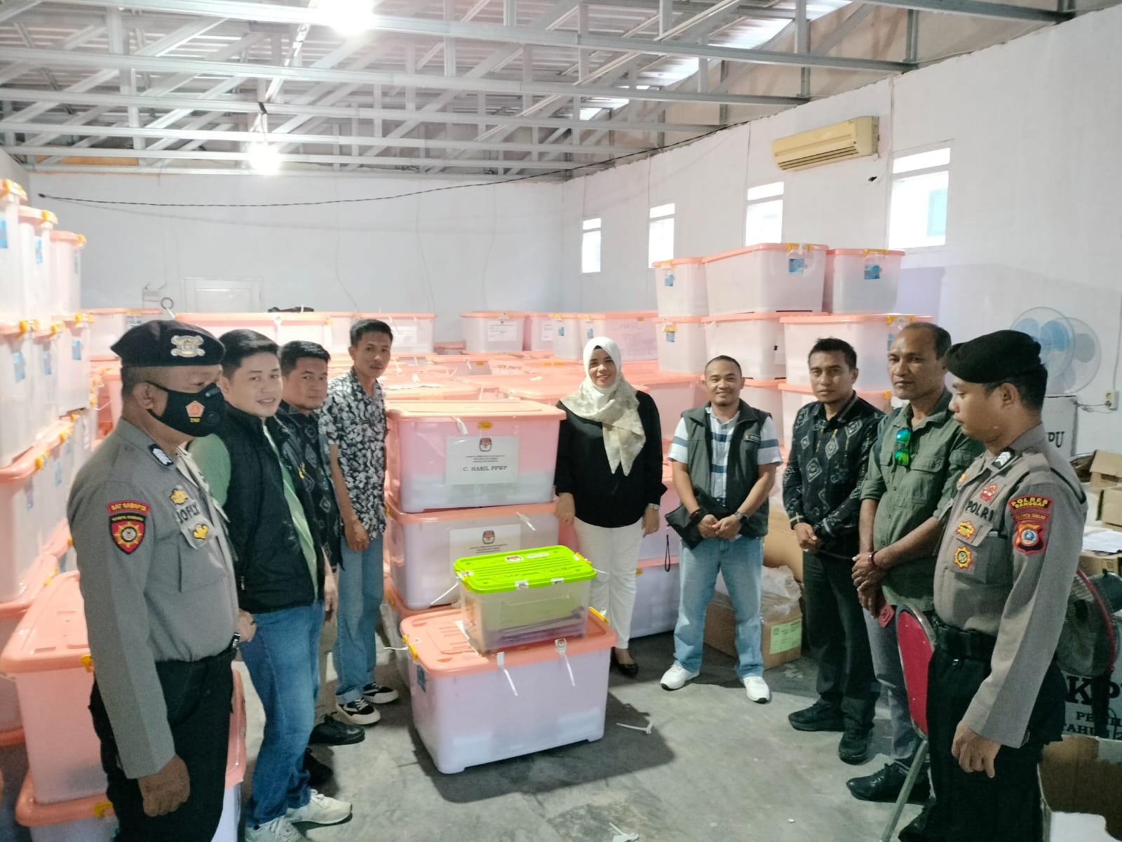 Sengketa Pemilu, Polisi Kawal Ketat Pembukaan Kota Suara Oleh KPU Banggai