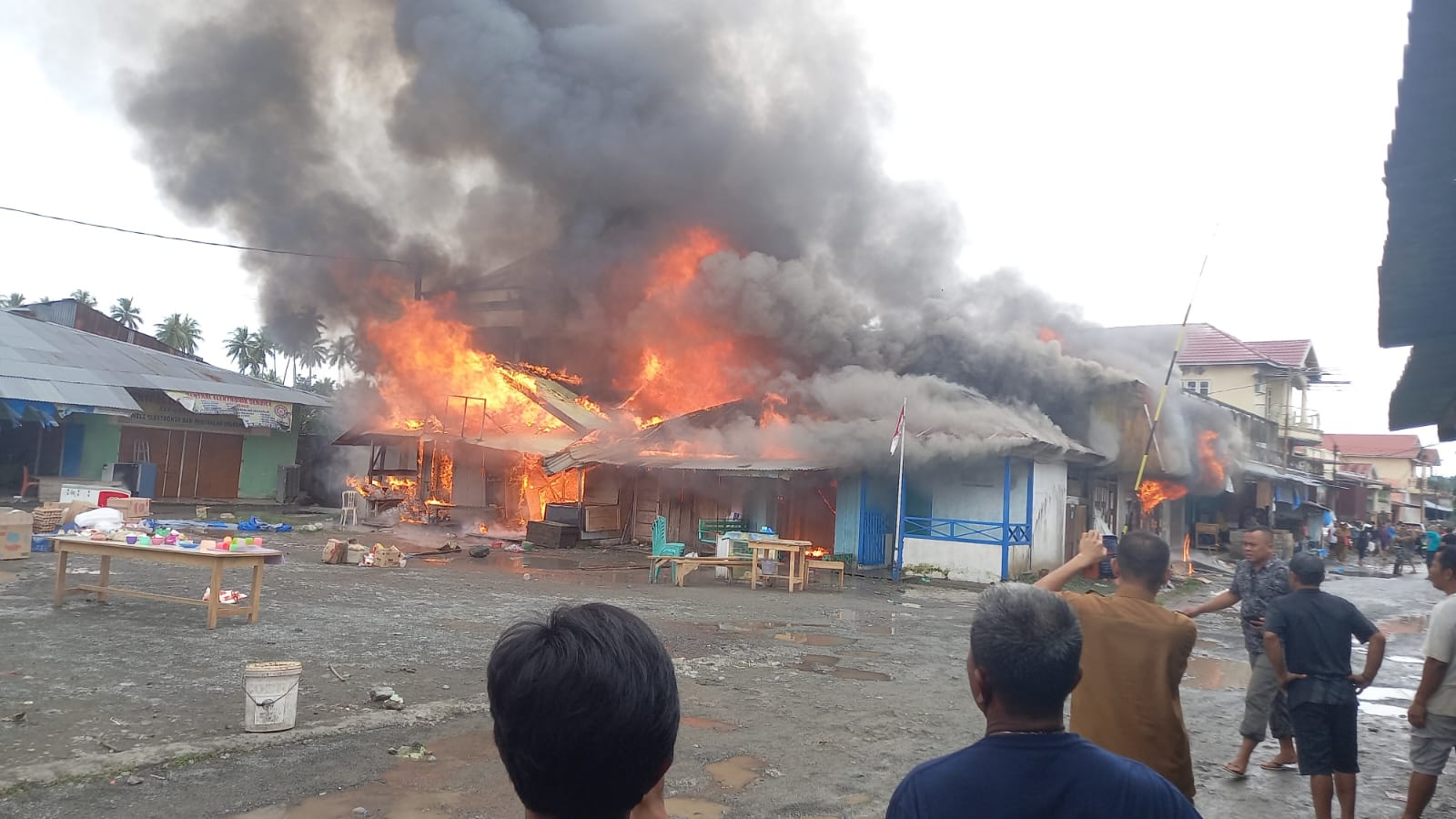 Ini Penjelasan Kapolsek, Terkait Kebakaran Hebat di Pasar Bunta