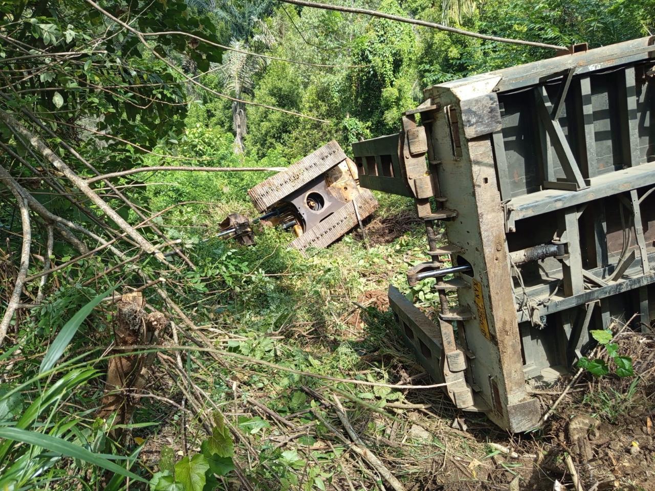 Kecelakaan Maut di Moilong, Tronton Muat Alat Berat Masuk Jurang, Ini Penjelasan Kapolsek Toili