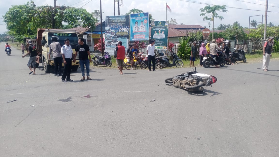 Motor Tabrak Mobil di Toili Banggai, Pelajar Putri Patah Kaki, Polisi Ingatkan Ortu