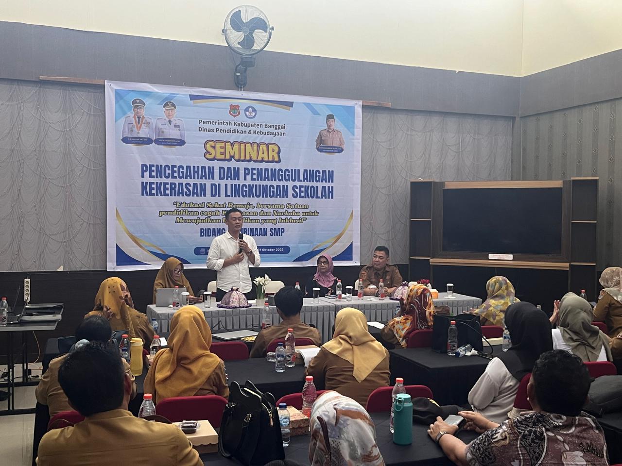 Polres Banggai Bongkar Bahaya Narkoba dan Kekerasan di Hadapan Para Guru