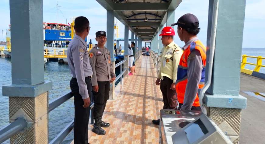 Polisi Pantau Aktivitas di Pelabuhan ASDP Pagimana