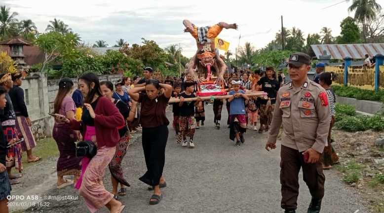 Polres Banggai Terjunkan Personel Amankan Pawai Ogoh-Ogoh Sambut Nyepi