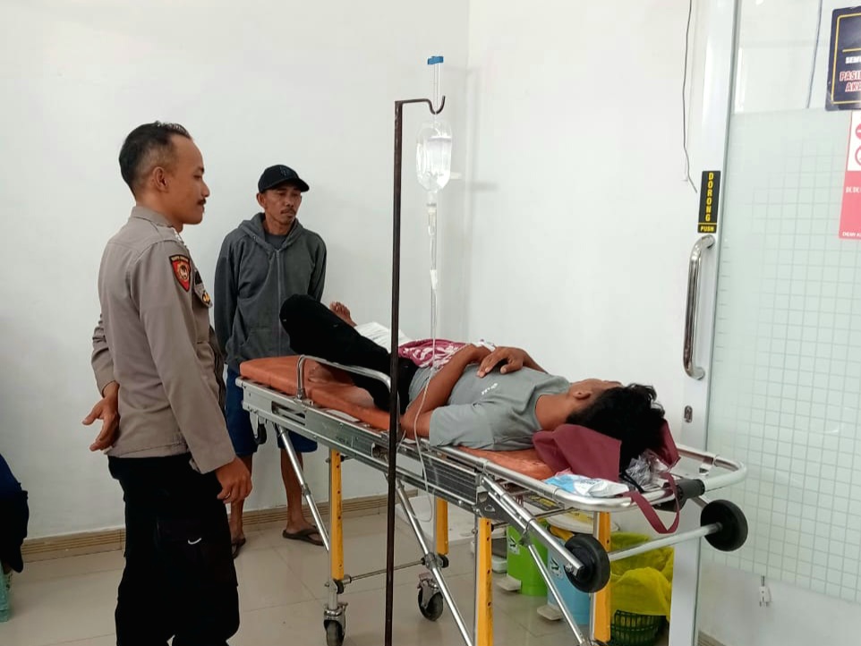 Dua Anak di Nuhon, Banggai Tabrak Tembok, Polisi Evakuasi ke Puskesmas