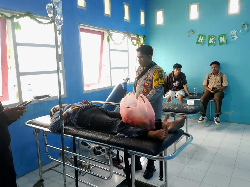 Belok Kanan Mendadak, Emak-emak di Bunta Tertabrak, Polisi Turun TKP Amankan Babuk