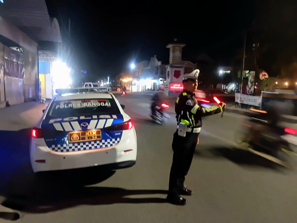 Bentuk Pelayanan, Sat Lantas Polres Banggai Pengaturan Lalin Malam Hari