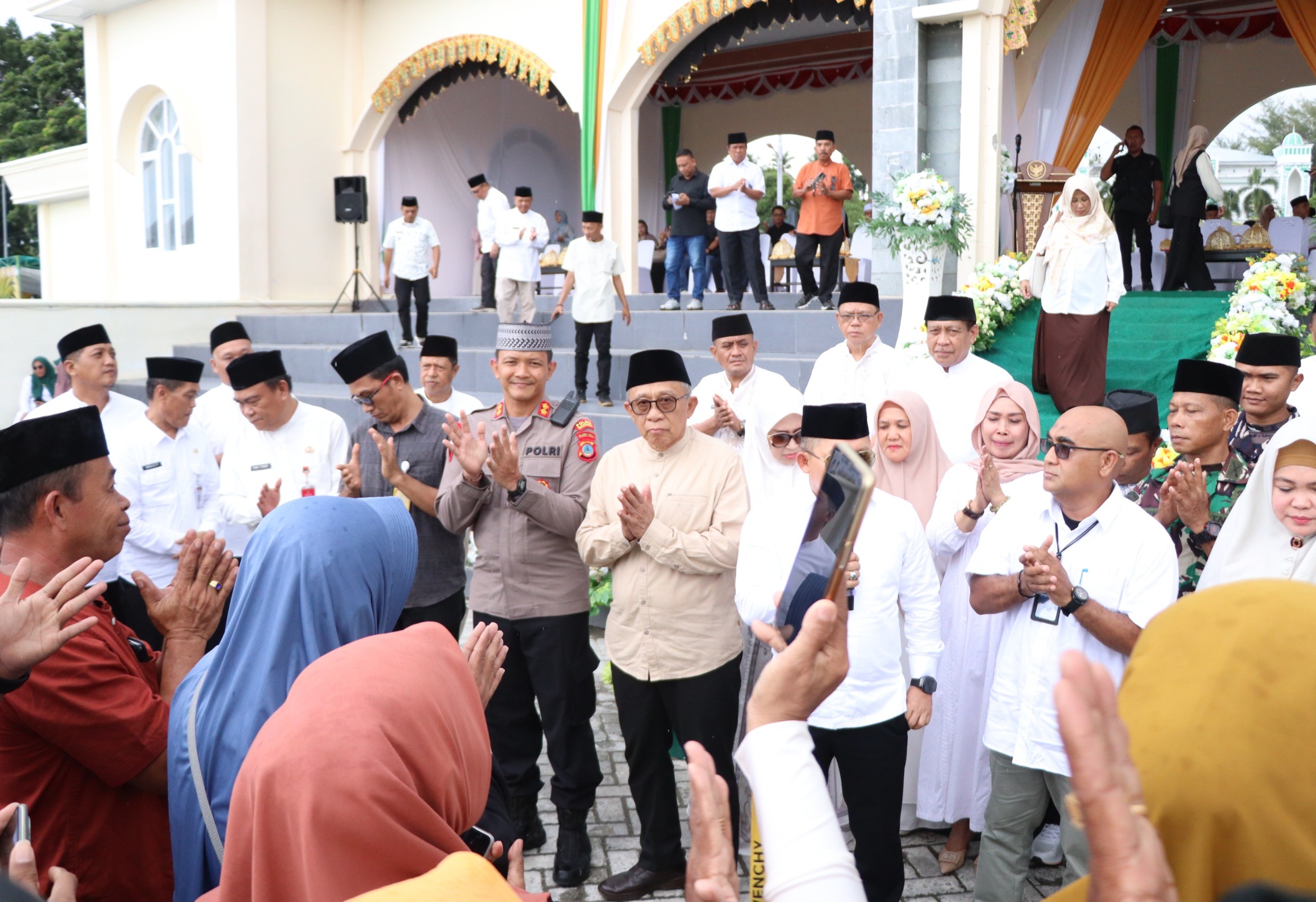 Kapolres Banggai Hadiri Halal Bihalal dan Festival Ketupat 1447 H