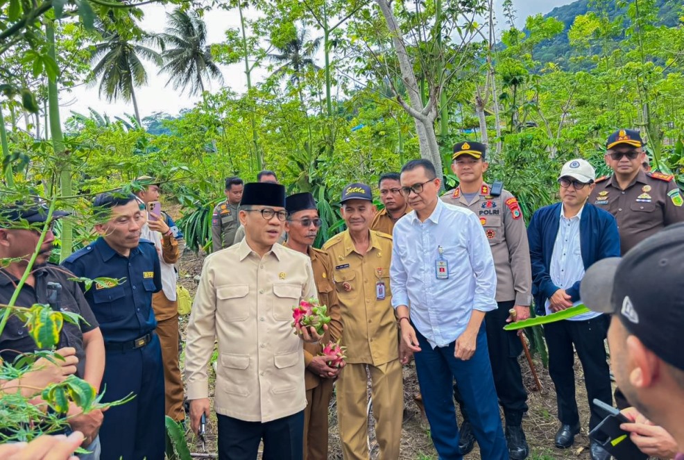 Kapolres Banggai Sambut Mendes PDT Yandri Susanto di Desa Agrowisata Lenyek