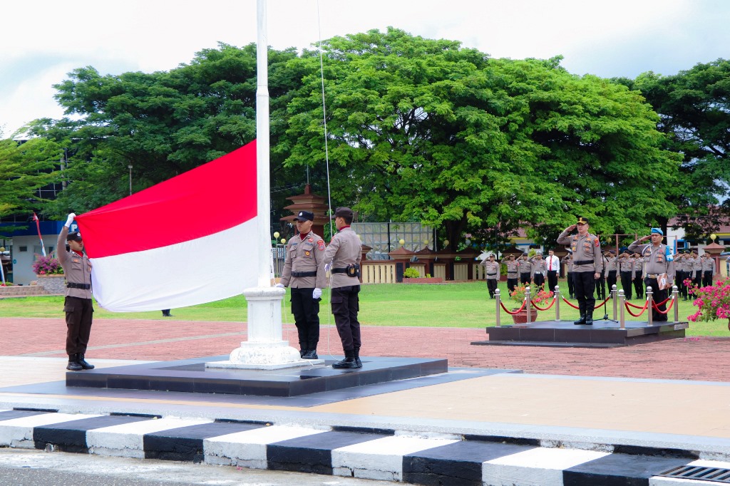 Wakapolres Banggai Pimpin Upacara Kesadaran Nasional, Tekankan Kualitas Pelayanan Publik