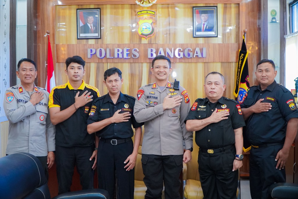 Kapolres Banggai Terima Silaturahmi Senkom Mitra Polri, Perkuat Sinergi Jaga Kamtibmas