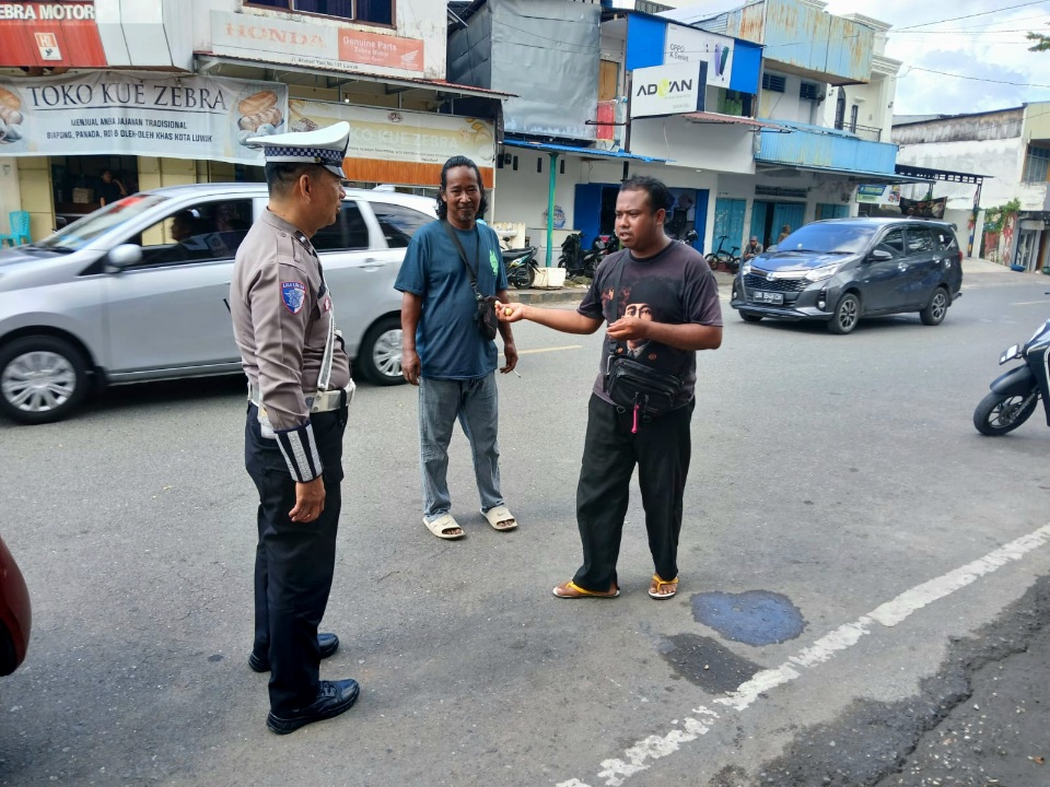 Satlantas Polres Banggai Sosialisasikan ETLE Mobile kepada Masyarakat