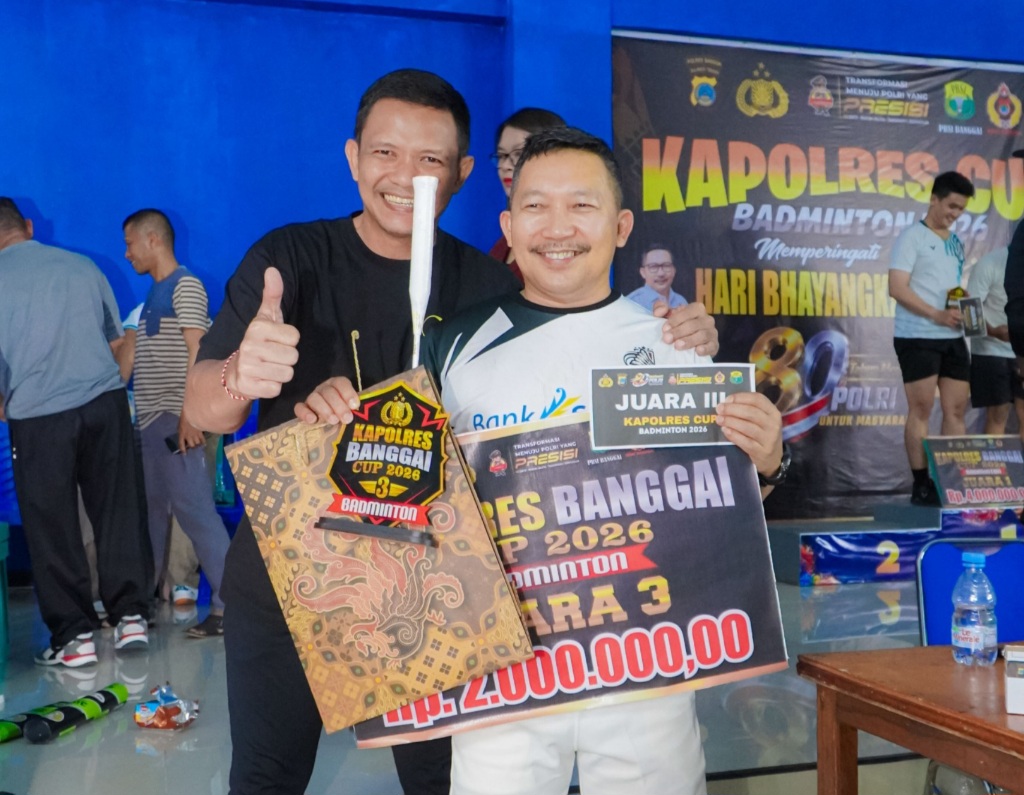 Tutup Turnamen Badminton Kapolres Cup 2026, AKBP Wayan Wayracana Harap Pererat Sinergi Polri dan Masyarakat