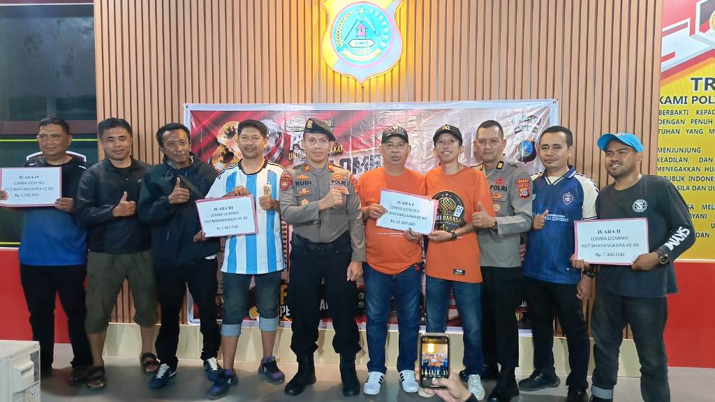 Berlangsung Seru dan Meriah, Turnamen Domino Hari Bhayangkara Ke-80 Polres Banggai Ditutup