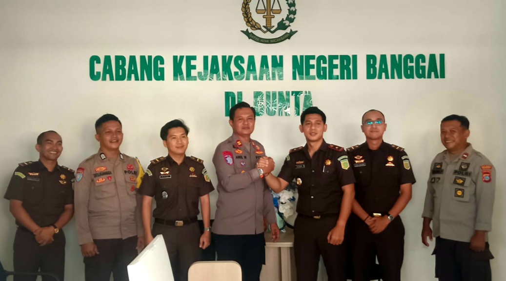 Eratkan Barisan, Kapolsek Bunta Kunjungi Koramil dan Kacabjari, Tegaskan Soliditas TNI-Polri dan Kejaksaan