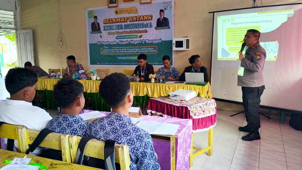 Wujudkan Lingkungan Madrasah Bebas Kekerasan, Kapolsek Lamala Ingatkan Siswa Baru MAN 2 Banggai