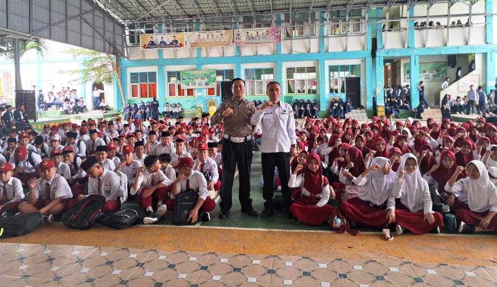 Matamuda MTS Negeri 1 Banggai, Polantas Edukasi Keselamatan Berlalu Lintas ke Pelajar