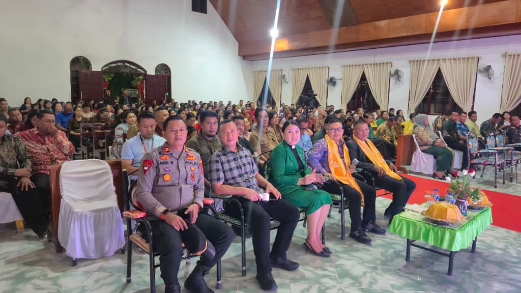 Pesan Toleransi Kapolresta Banggai kepada Umat Kristen di HUT ke-100 Gereja Mawar Saron Gonohop